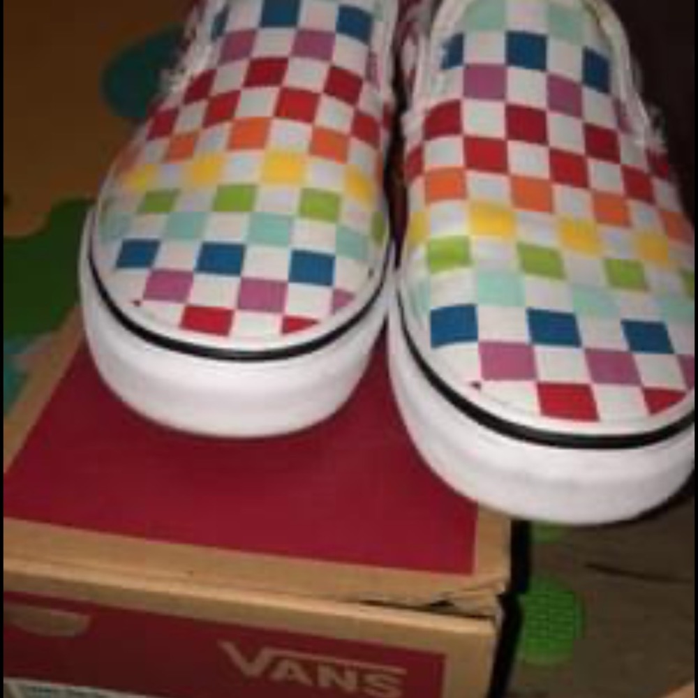 Vans - Picture 2 of 2
